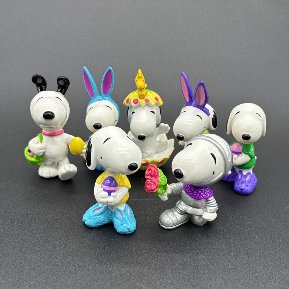 Vintage Snoopy PVC UFS Figures Lot Of 7 Peanuts Easter Cake Toppers